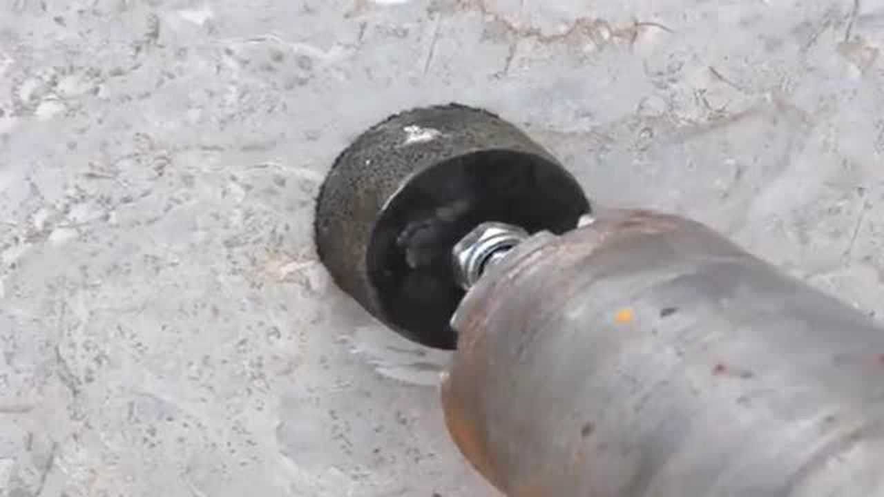 瓷砖墙上打孔(瓷砖墙上打孔最简单方法)